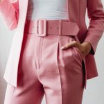 Ce să porți cu Pantaloni Roz Pentru Femei