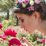 Cele mai Bune Parfumuri de Trandafiri pentru Femei: O Ghidare Parfumată